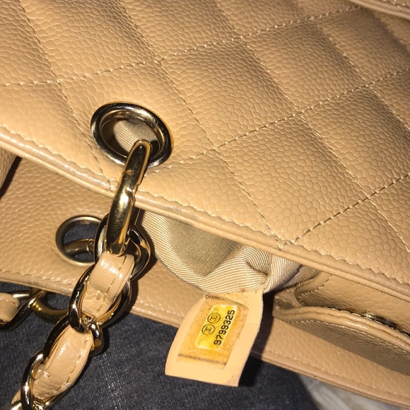 CHANEL CAVIAR GRAND SHOPPING TOTE - Picture 6 of 10